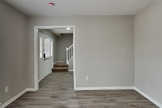 Photo - 16303 Hickory Point Rd