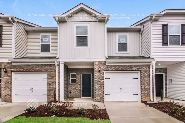 Building Photo - 837 Holiday Pk Ln