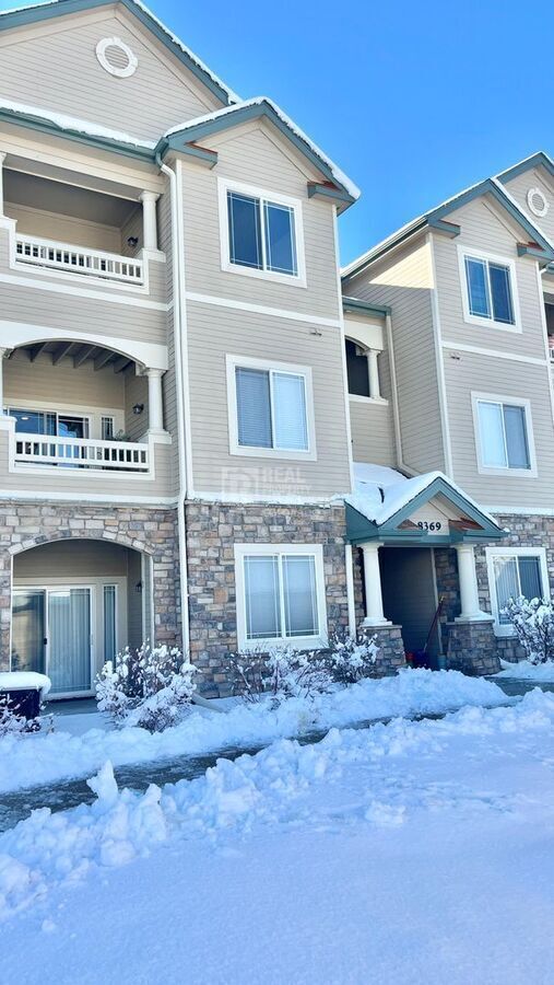 Building Photo - 8369 S Independence Cir