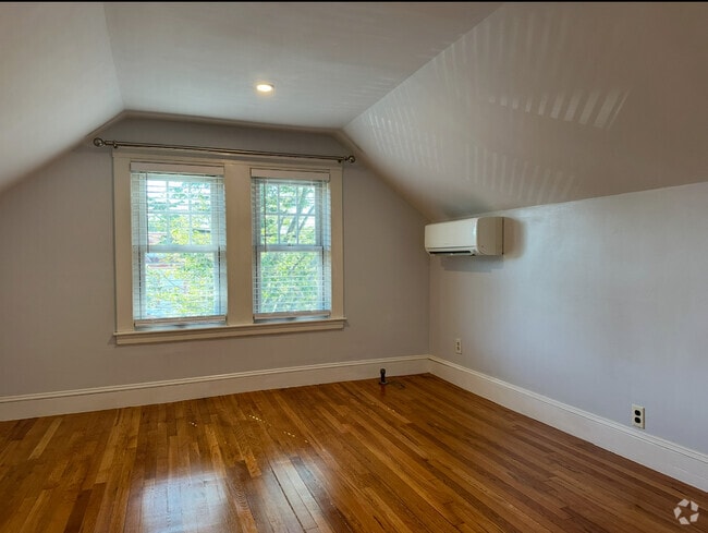 Building Photo - 47 Alicia Rd Unit 2 Rental