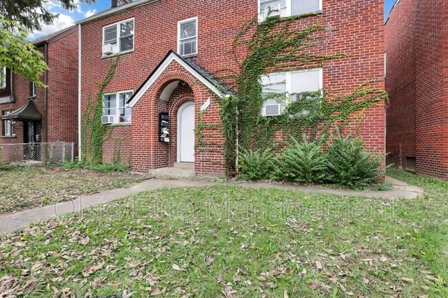 Photo - 987 Lilley Ave