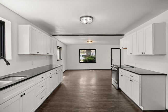 Photo - 1116 Park St