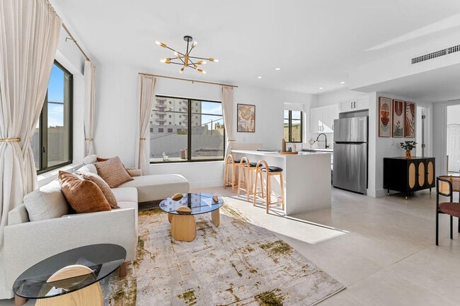 Building Photo - 1210 SW 3rd St Unit ID1388870P