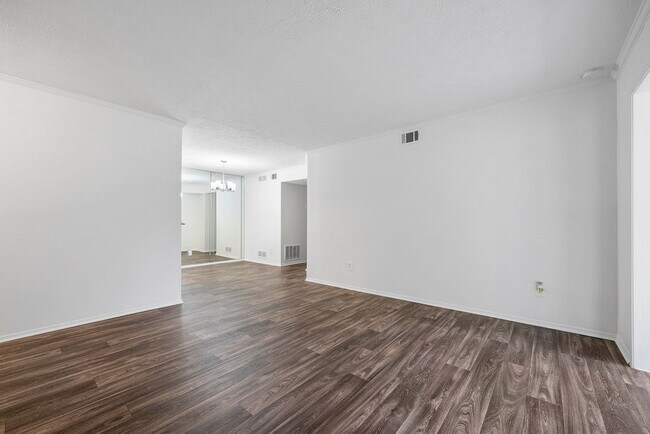 Photo - 1318 Brockett Pl