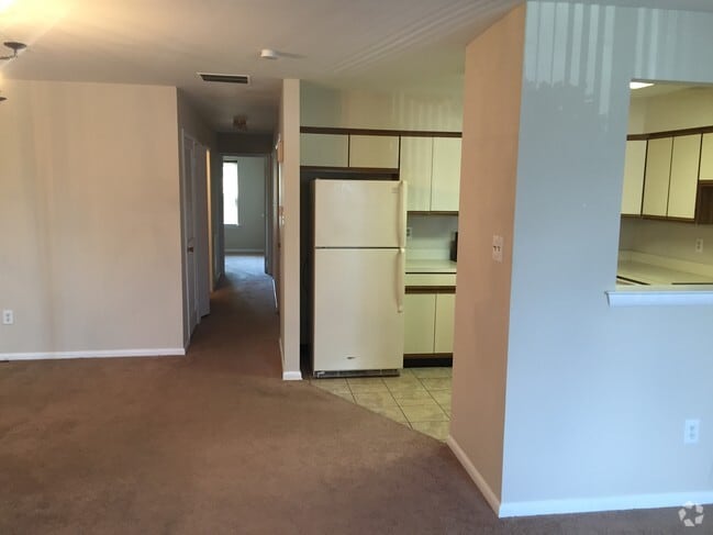 Building Photo - 87 Yellowwood Ct Unit 87 Yellowwood Rental