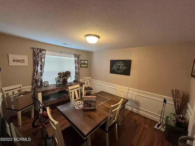 Photo - 2204 Chavis Dr