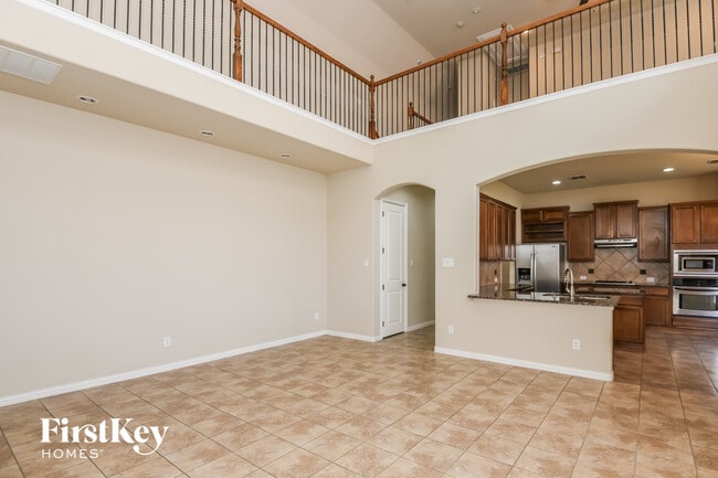 Photo - 2488 Deer Run