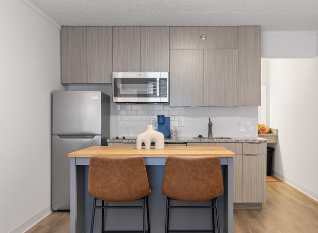 Photo - The Teale Golden Gate