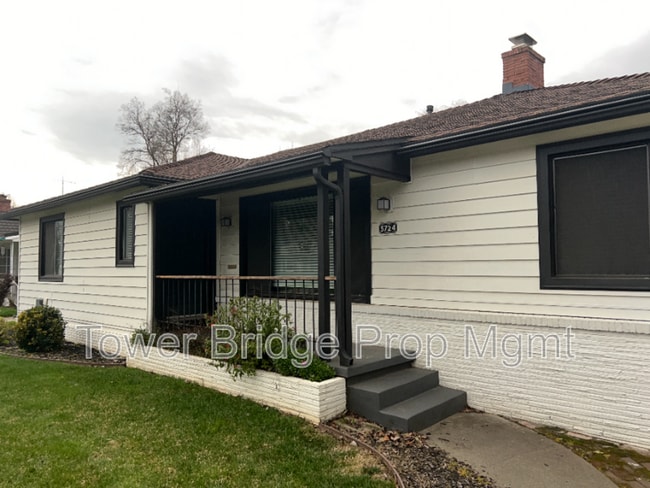 Photo - 5724 Callister Ave