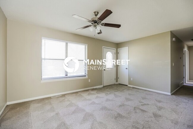 Photo - 3 Bedroom Pet-Friendly Home in Pleasant Hi...