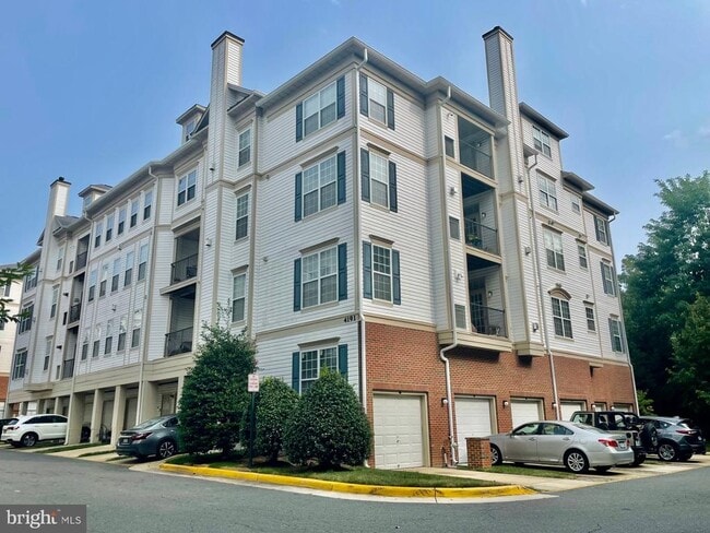Building Photo - 4191 Lochleven Tr Unit 205 Rental