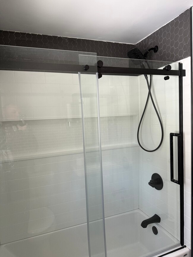 Photo - 29 Holden Rd