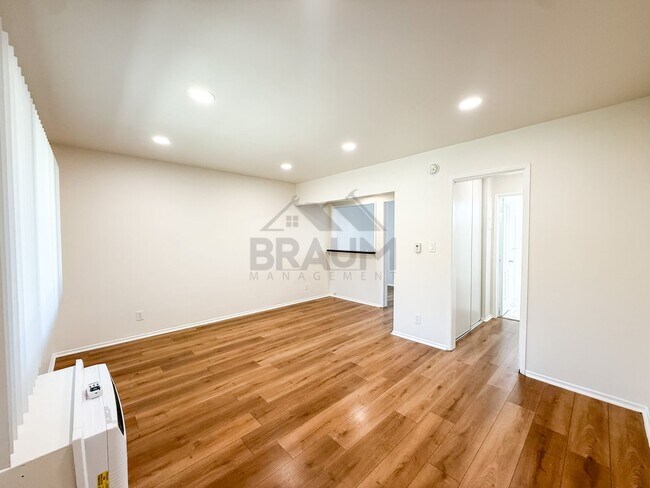 Photo - 18350 Napa St Unit 27