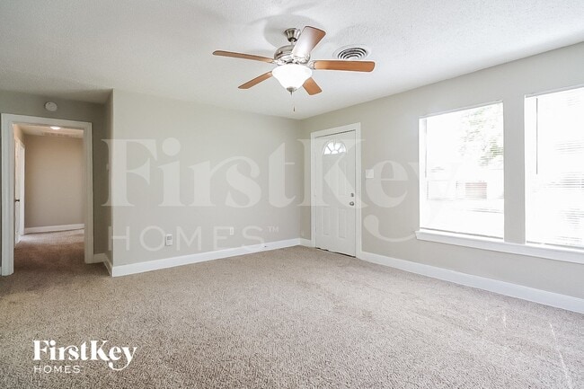 Photo - 706 E Humble St