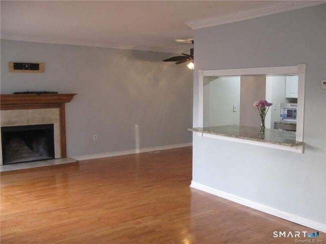 Photo - 3 Sandlewood Ln Unit 3