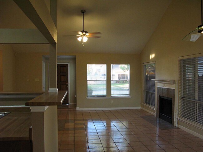 Photo - 7659 Alcomita Dr