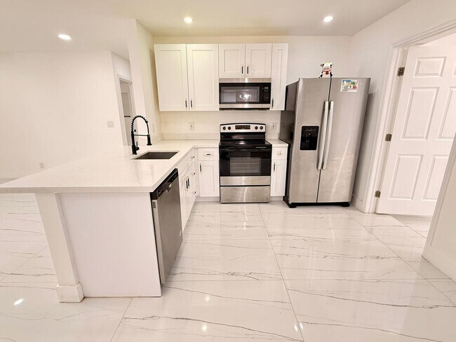 Photo - 4088 SW 51st St Unit 1