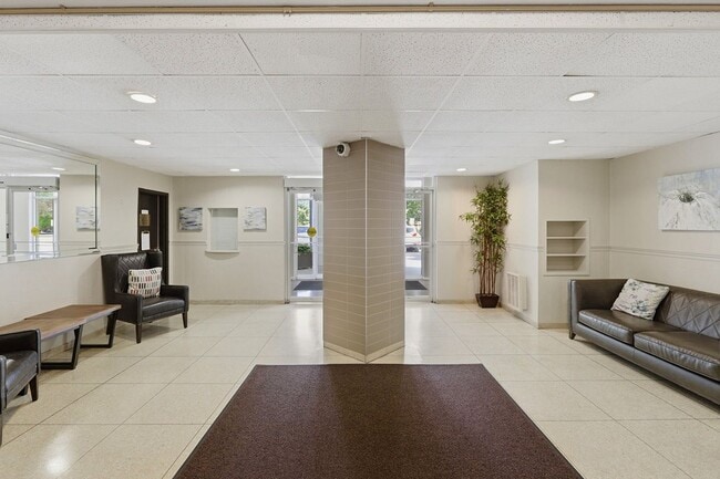 Photo - Seaway Tower Apartments