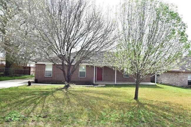 Building Photo - 12745 Lake Conroe Hills Dr Rental
