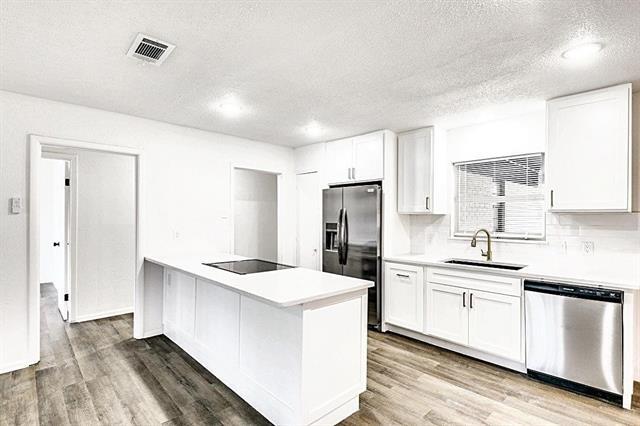 Photo - 2322 San Paula Ave