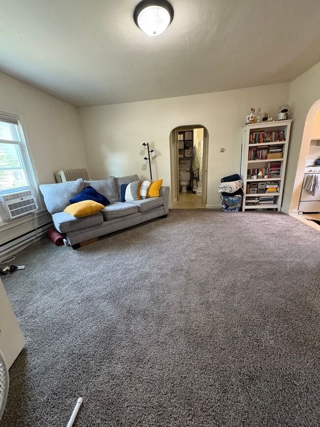Building Photo - SE - 02 - Main St Unit 1127 Rental