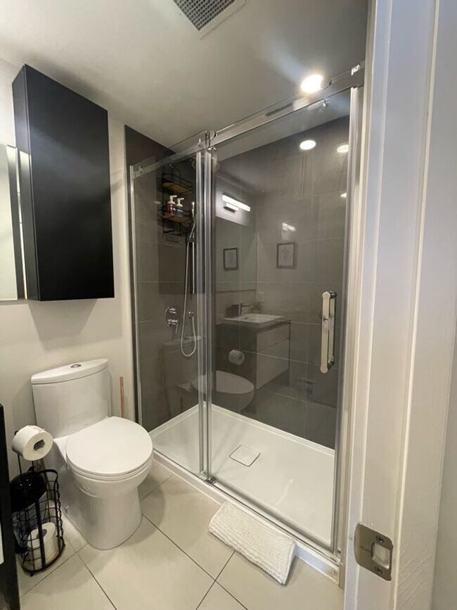 Photo - 1275 Rue de la Montagne Unité SI ID1459286P