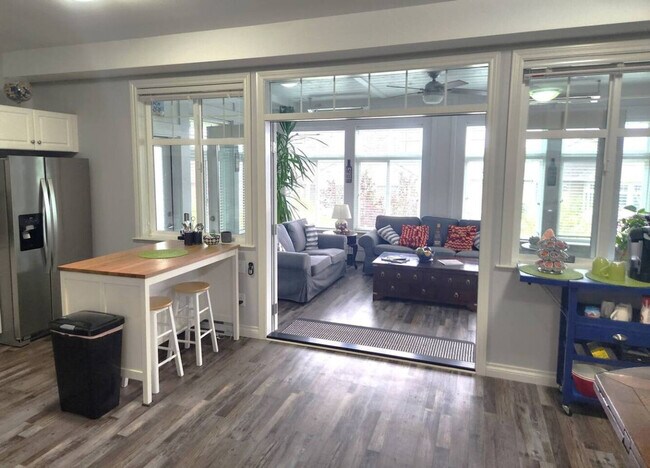 Photo - 2540 Radio Tower Rd Unité SI ID1521985P