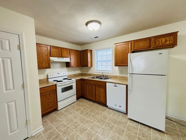 Photo - 100 Salem Ln