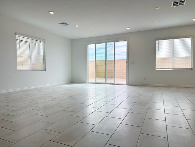 Beautiful Single-Story Henderson Rental – ... - Beautiful Single-Story Henderson Rental – ...