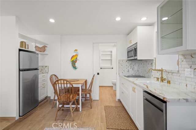 Building Photo - 2258 Helios Dr Rental