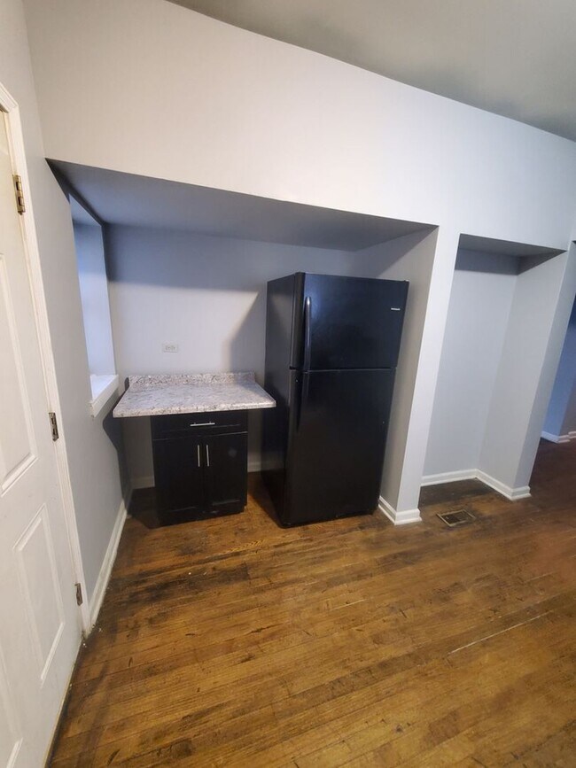 Photo - Spacious 3-Bedroom Gem in East Chatham: Ce...