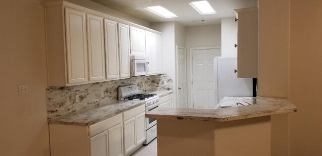Photo - 13015 Peppergate Ln