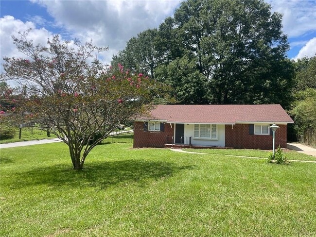 Building Photo - 246 Pinetree Cir Rental