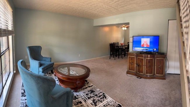 Photo - 408 Halia Crest