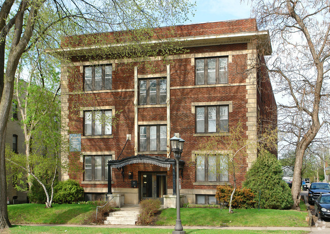 Building Photo - Lexington House