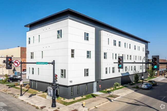 Photo - The Delaware - Luxury Apartment's in Mason City!
