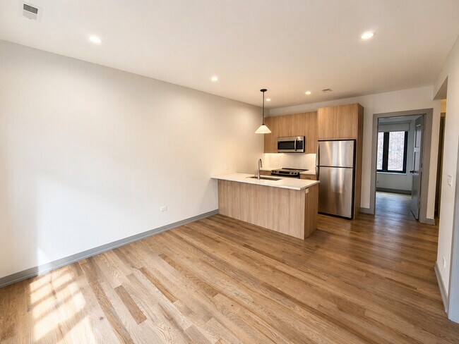 Photo - 1333 W Estes Ave Unit 2A