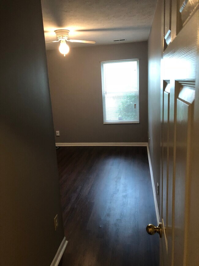 Photo - 10843 Tanbark Dr