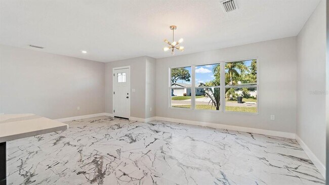 Photo - 2318 39th Ave N