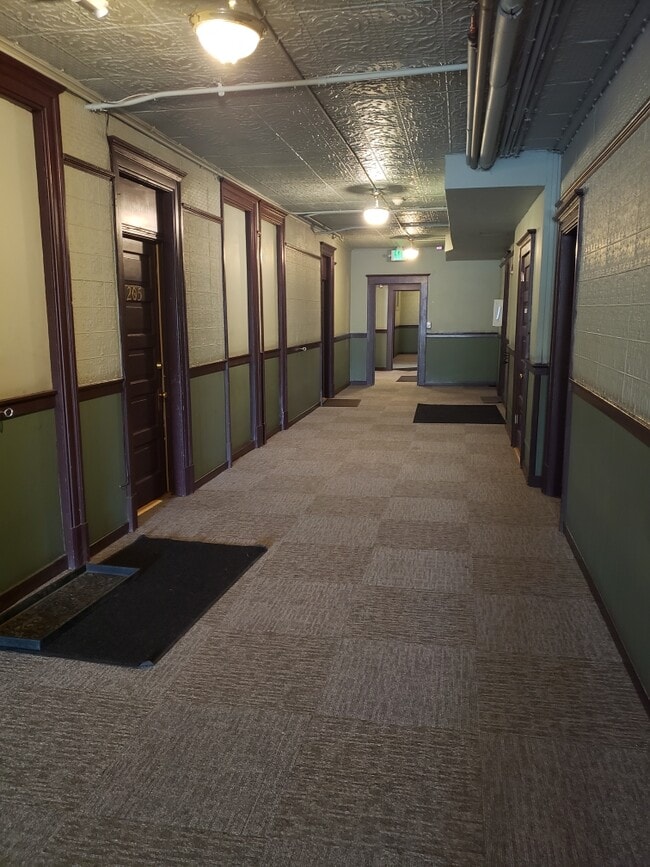 Photo - Metro Apartments