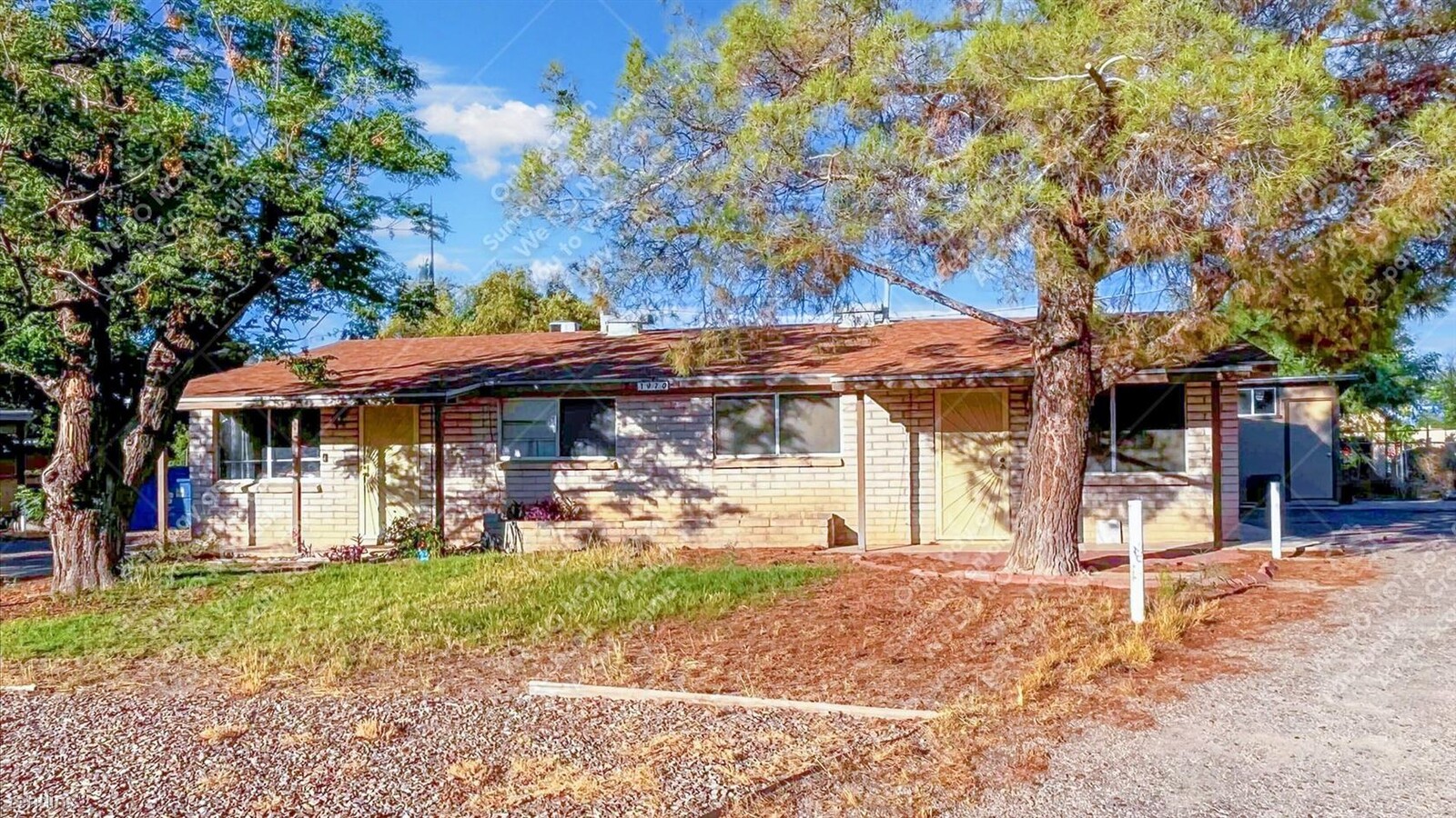 2 br, 1 bath Duplex - 1970 W Amy Pl 1 1 - 2 br, 1 bath Duplex - 1970 W Amy Pl 1 1 Townhome