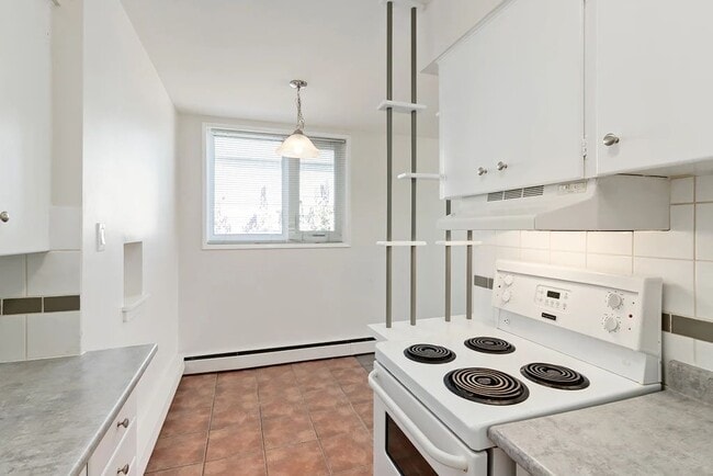 Building Photo - Dorchester Apartments