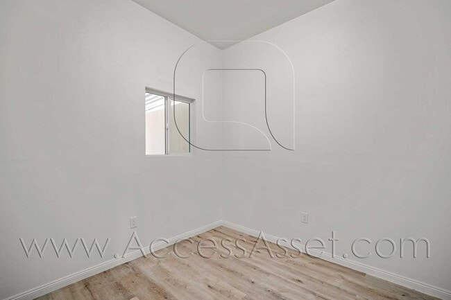 Photo - Cozy 2 Bed/1 Bath Unit In Peaceful Homeland Neighborhood!