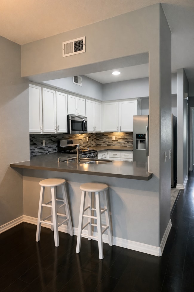 Photo - 2150 Caminito Leonzio