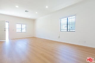 Photo - 1443 N Mariposa Ave