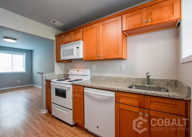 Building Photo - 271 Glen Iris Dr NE Unit 2b