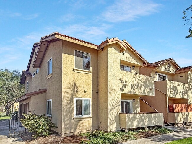 Beautiful 1B/1BA Condo in San Marcos! - Beautiful 1B/1BA Condo in San Marcos! Unit 226