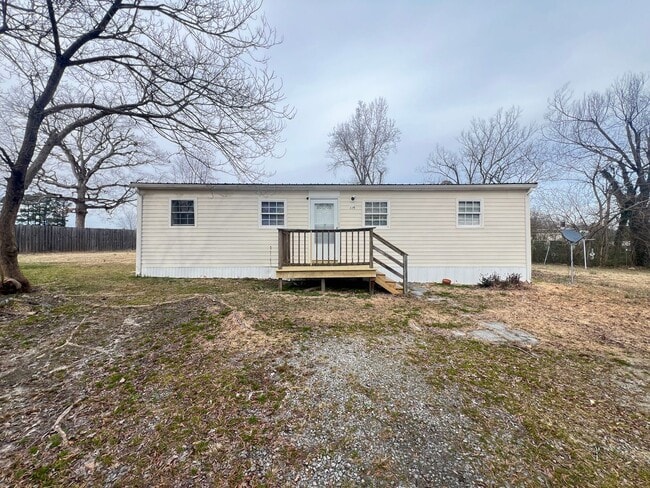 Building Photo - The Home You’ve Been Searching For!