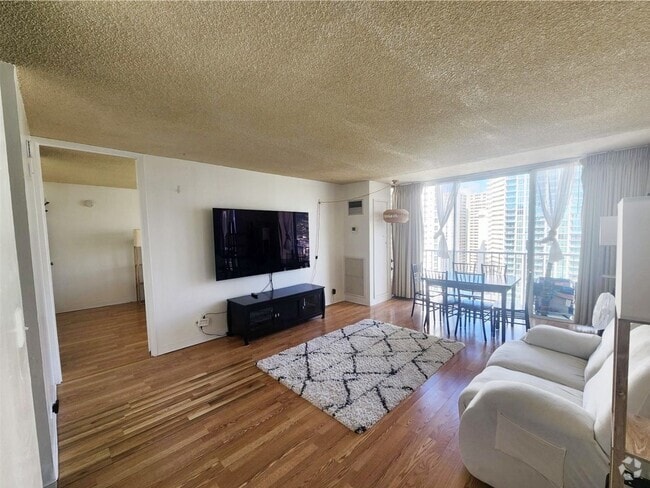 Building Photo - High Rise, Furnished, Central AC Unit 2104 Rental