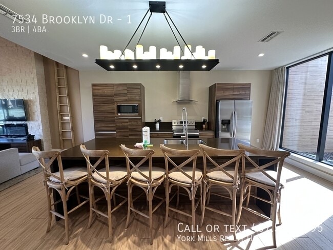 Photo - 7534 Brooklyn Dr